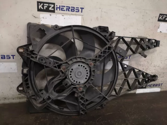 Le moteur du ventilateur Opel Combo D 518207190 1.6CDTi 77kW A16FDH 271560