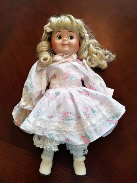 Seymour Mann Connoisseur Collection  Jenny Doll   Vintage