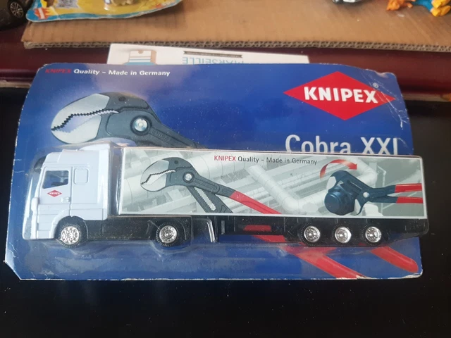 Maquette plastique de camion - Remorque Fruehauf 40 pieds Bière Miller 1:25