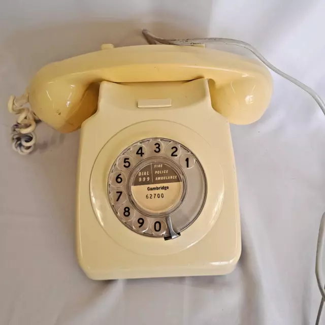 Vintage Old Rotary Cream Dial Telephone Phone Prop Display Retro Decor UNTESTED