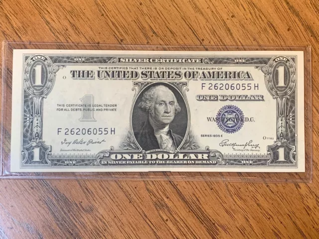 1935 E series UNC U.S. $1 One Dollar Silver Certificate. Blue Seal. 