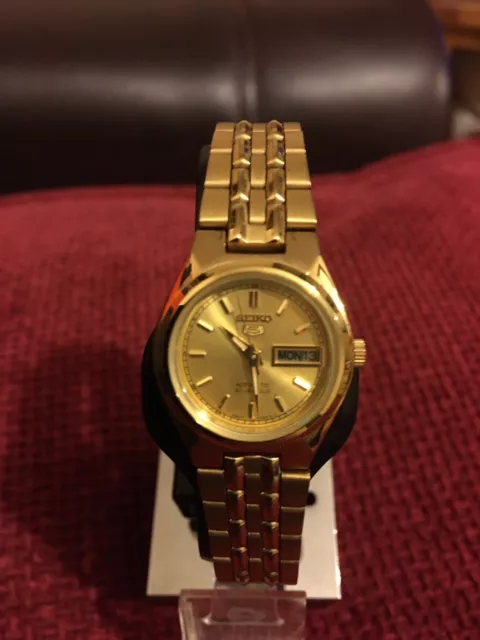 Seiko 4207 ladies online watch