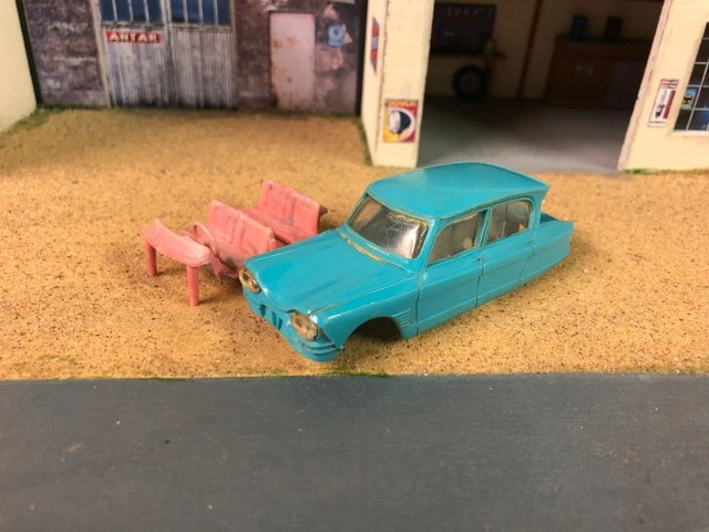 Miniature NOREV 1/43 Citroën AMI 6 - N°54 - Intérieur Avec Volant - Occasion