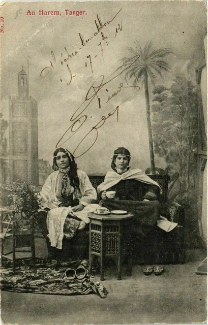 CPA AK TANGER Au Harem MAROC (824833)