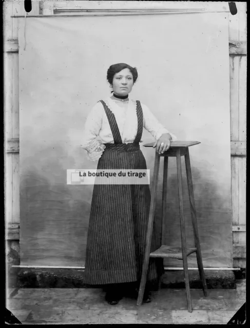 Antique photo glass plate negative black & white 9x12 cm women dress France