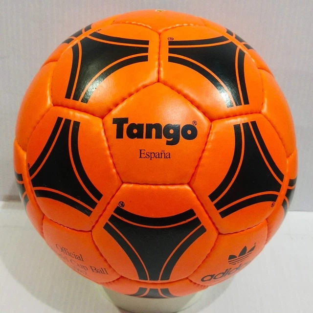 ADIDAS TANGO ESPANA 82 Coupe du Monde 1982 Ballon d hiver