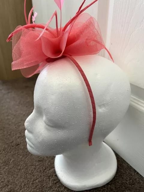 Beautiful Pink flower fascinator on headband  *wedding/races/occasion* New 3