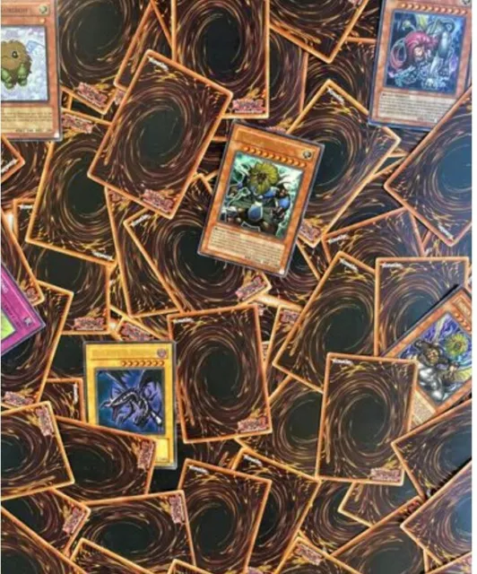 Lot de 50 Cartes Yu-Gi-Oh! Françaises Sans Double + Rares