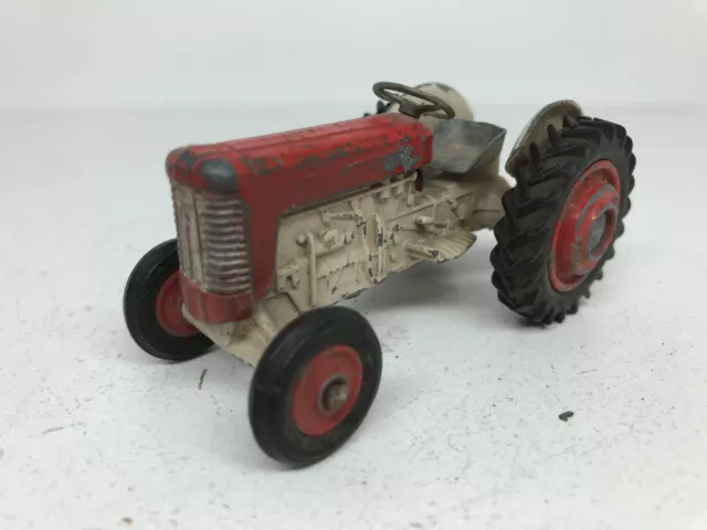 Corgi Toys 50 Massey Ferguson 65 Farm Tractor