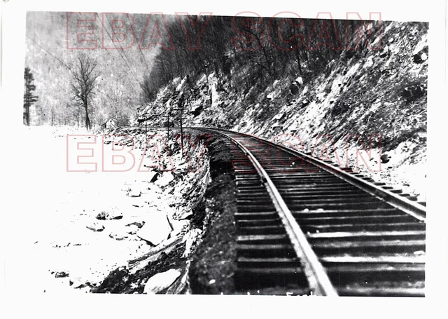 8G473  RP 1924/50s WESTERN MARYLAND RAILROAD FLOOD DAMAGE BARNUM WV