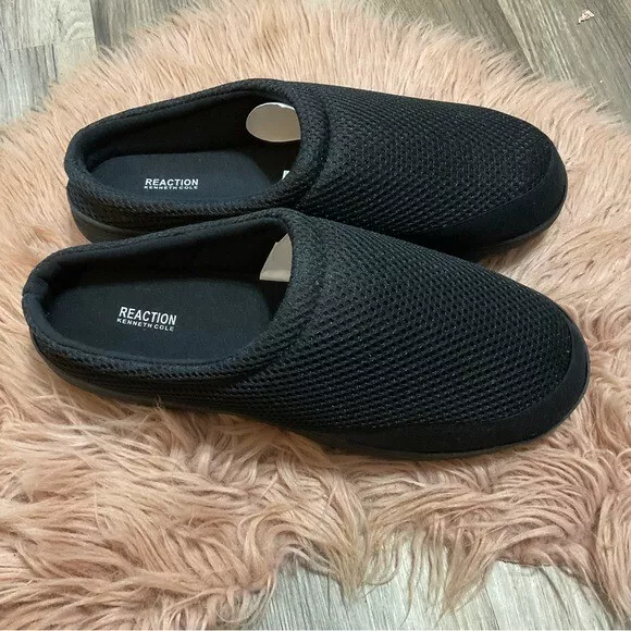 REACTION Kenneth Cole Black Men Slippers Size M NWB