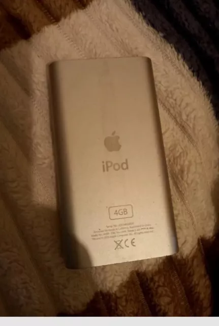 Authentique modèle d’iPod Apple de 4. Go # A1051