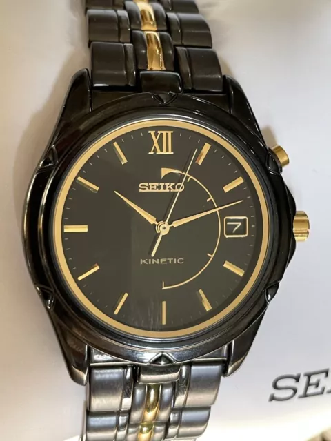 Seiko Kinetic 5M62-0C80 Black Gold Tone Date Vintage Watch Looks And Feels New!