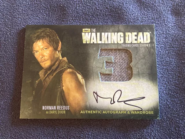 The Walking Dead Season 3 Norman Reedus as Daryl Dixon Autograph Wardrobe AM10