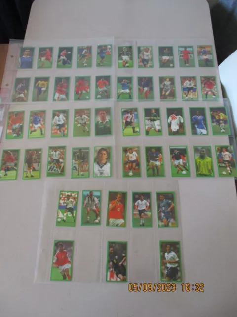 Barratt Trebor Bassett Football World Stars 1997 set completo di 48 carte