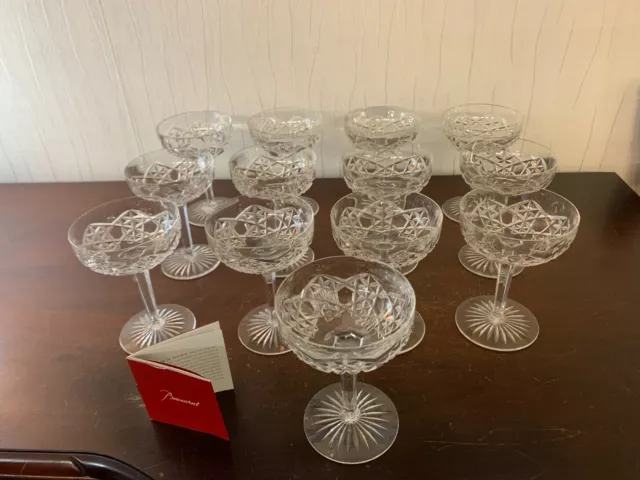 13 coupes à champagne modèle Juigne en cristal de Baccarat (prix à la pièce)