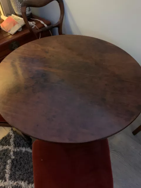 Antique Victorian Mahogany Tilt Top Circular Dining Table & Three Chairs