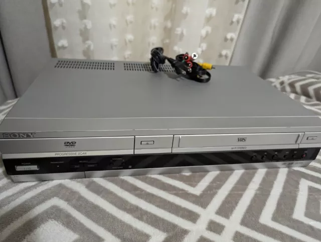 Reproductor combinado de DVD VCR VHS Sony SLV-D360P sin control remoto probado funciona con cables AV