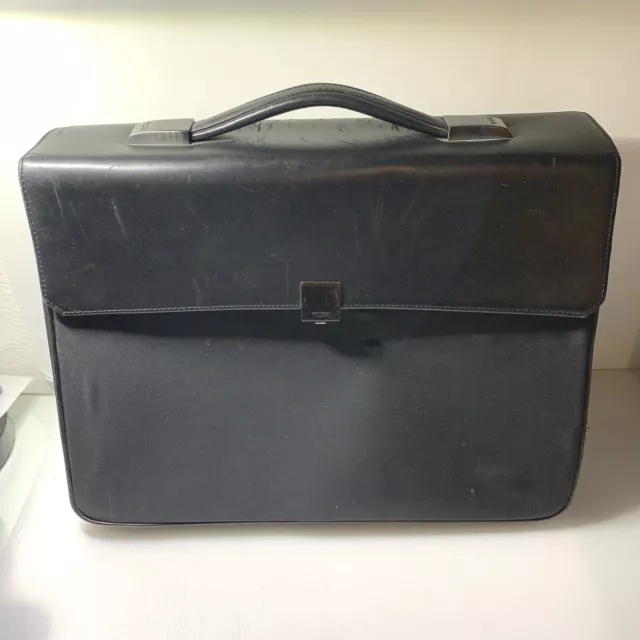 TUMI 15" Black Leather Briefcase Shoulder Travel Business Bag Mens