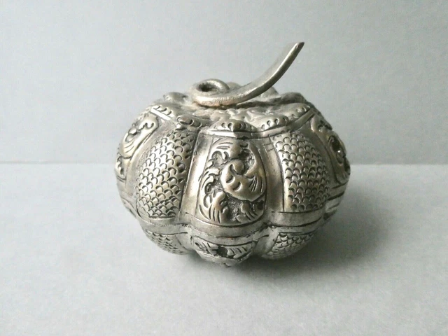 Ancienne Boîte à Pâte De Bétel En Argent - Inde - Forme Mangue - Artisanat Rare