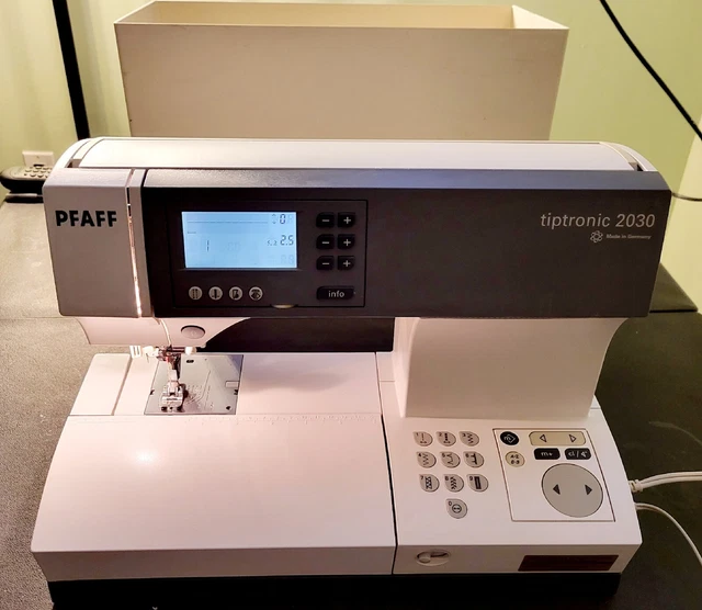 PFAFF Tiptronic 2030 Sewing Machine, Foot Controller, Manual, and Cover PFAFF Tiptronic 2030 Sewing Machine, Foot Controller, Manual, and Cover