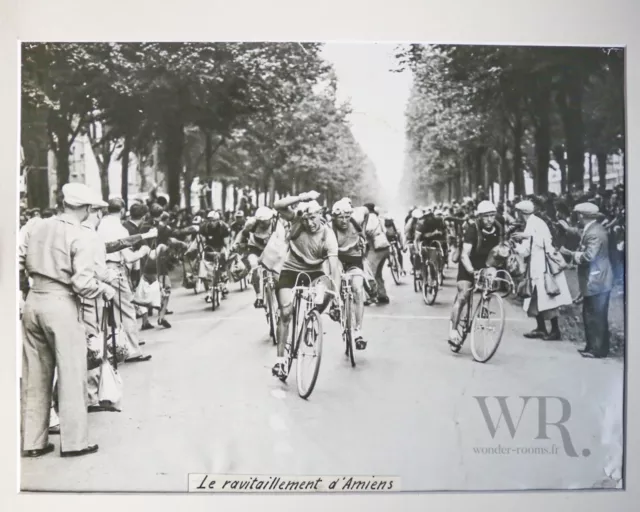 TOUR DE FRANCE 1937 - Grande Photo de presse 30x40cm - AMIENS ((80) Somme