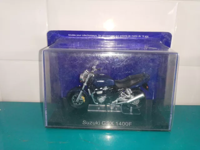 2902245 moto miniature 1/24 Altaya suzuki GSX 1400F