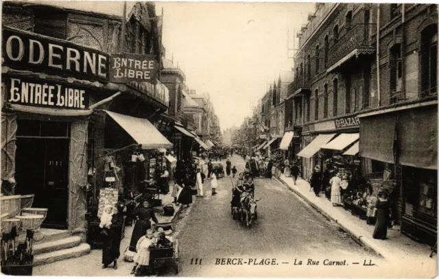 CPA BERCK-PLAGE - La Rue Carnot (220127)