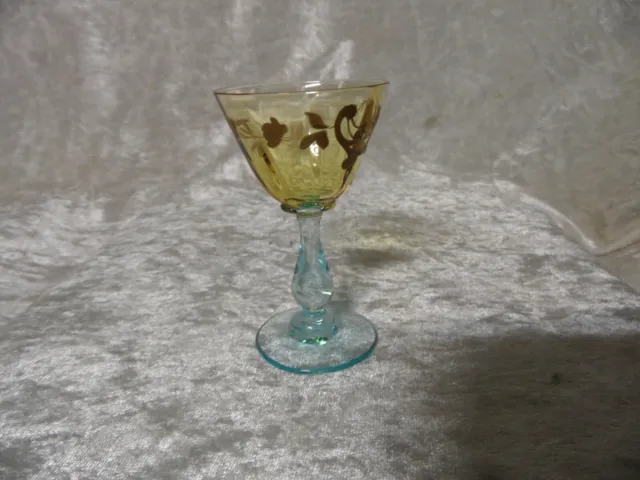 verre ancien émaillé  19 siecle georges sand  , art de table ,mondial colissimo