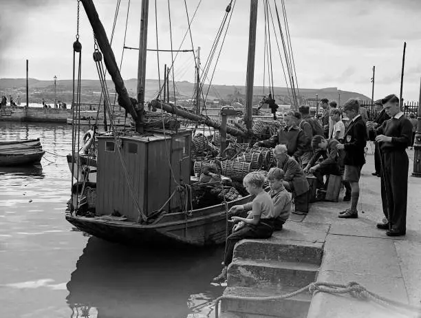 The old Plymouth Barbican scene Pilgrim Fathers' departure New- 1956 Old Photo