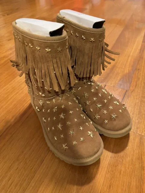 Jimmy Choo Uggs Size 6 Chestnut Fringe Boots Gold Stars In No Box