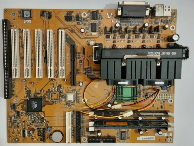 FIC SD11 Slot A ISA AGP Mainboard + AMD Athlon 600MHz + 512MB SD-RAM