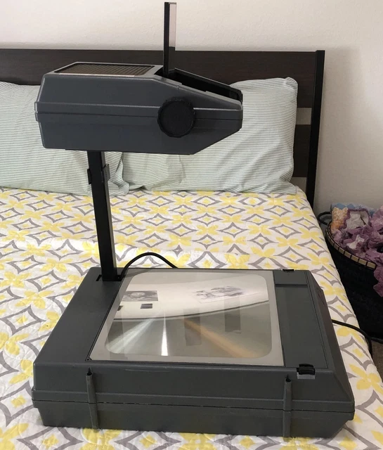 3M 2000 AG Overhead Projector Briefcase Portable Transparency Projector Tested