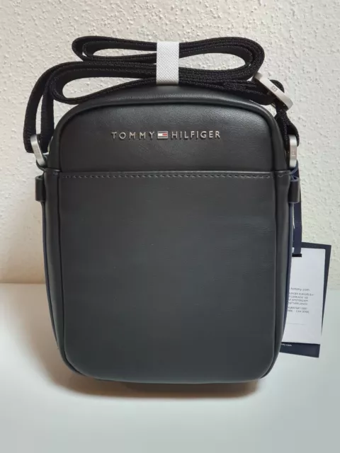 Tommy Hilfiger TH City Mini Reporter (AM0AM01941) schwarz