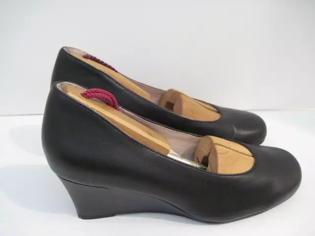Taryn Rose Women's Black Leather Wedge Pump Shoes Round Toe Size 8 M