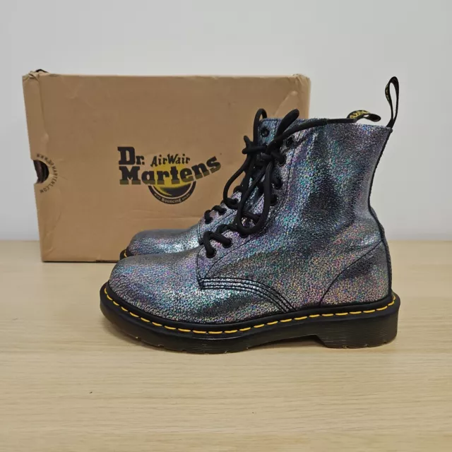 Rainbow doc on sale martens uk