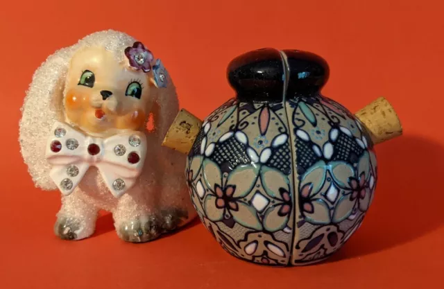 Vintage Mexican Pottery Salt And Pepper Shakers Signed  #C1.1