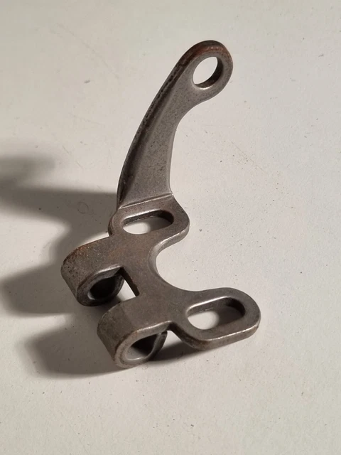 N.O.S support de patin frein MOTOBECANE MOTOCONFORT mobylette AV3 REF 14441