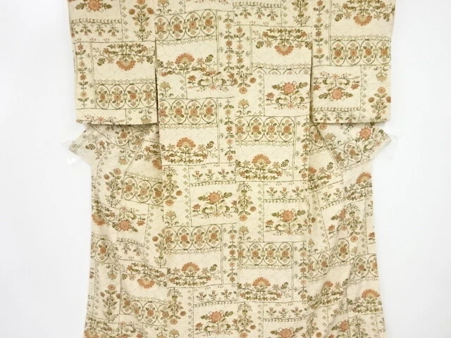 36868# Japanese Kimono / Antique Kimono / Mon Kinsha / Floral Sarasa