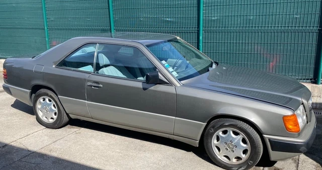 Voiture Mercedes Benz Coupe 230 CE 2