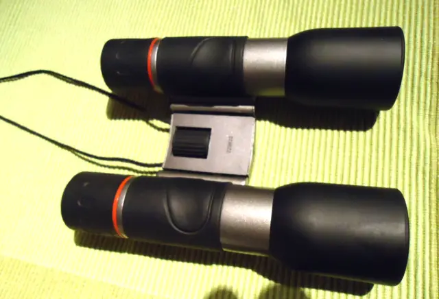 Fernglas TCM 16x32 binoculars