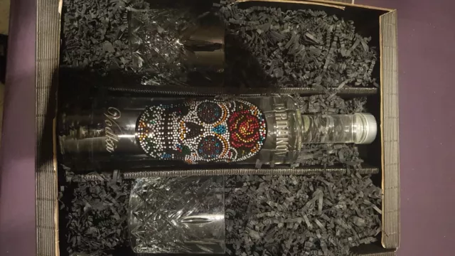 Iordanov Vodka Skull Geschenkset 2 Gläser 0,7l