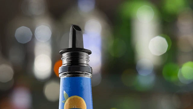 Tablecraft Free Flow Pourers