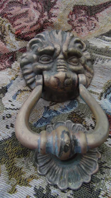 ANCIEN HEURTOIR de PORTE en BRONZE ou LAITON