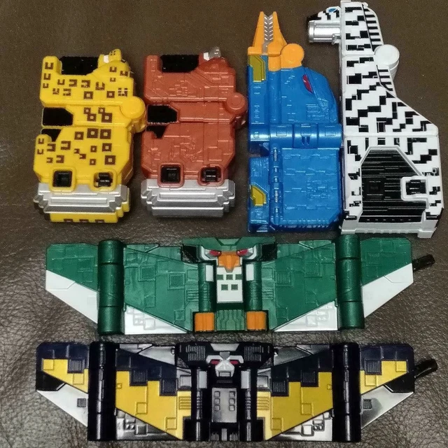 POWER RANGER DOUBUTSU Sentai Zyuohger DX Cube Weapon Set Zebra Bat Bear ...