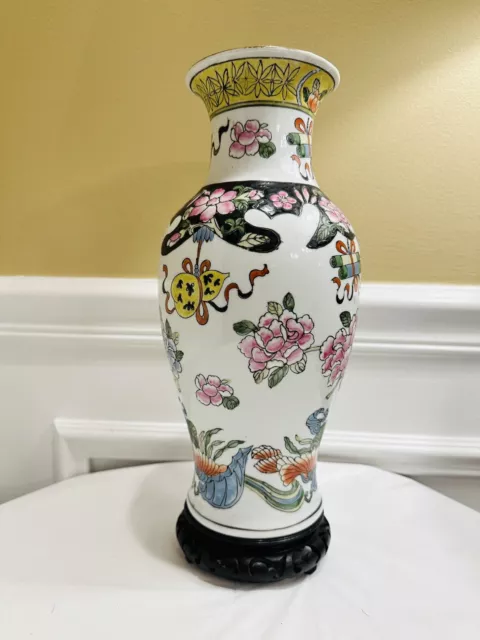 Very Rare Antique Chinese Handpainted Vase Marked Qing Dynasty Qianlong 12”Tall