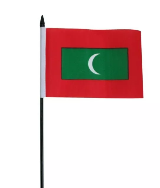 Maldives Small Hand Waving Flag 6" x 4"