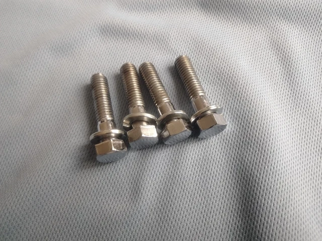 thumbnail image 2 of Genuine Yamaha Top Yoke Bolt RD125LC RD250LC RD350LC 90105-14102 - J98 2 of 9