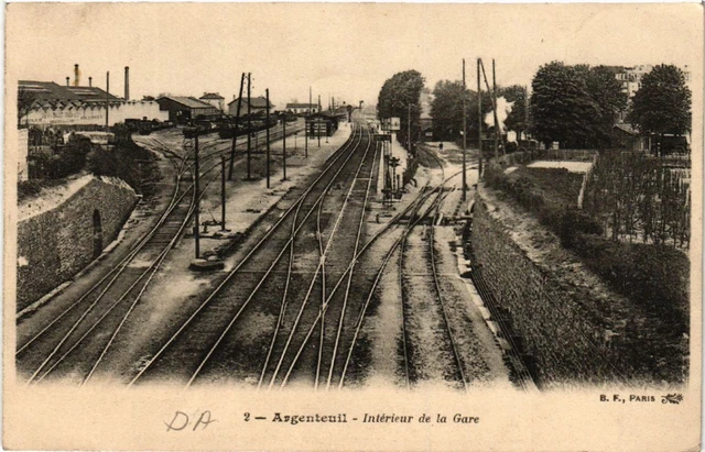 CPA AK ARGENTEUIL - Intérieur de la Gare (580017)