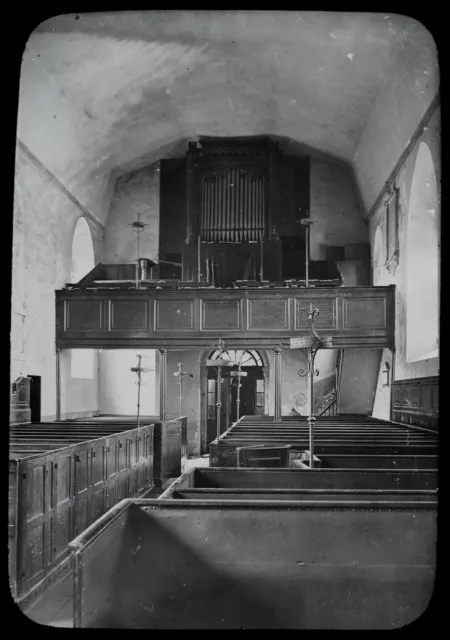 EAST HAM OLD PARISH CHURCH INT NO1 LONDON DATED 1895 PHOTO Magic Lantern Slide